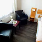 게스트하우스 Am Burgwall 3*