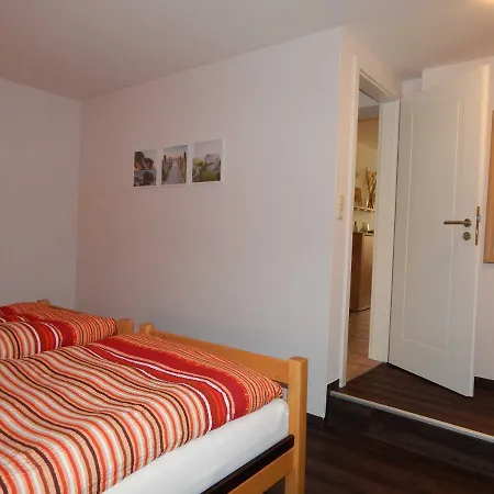 Am Burgwall 3*
