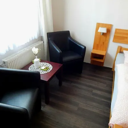 Guest house Am Burgwall 3*