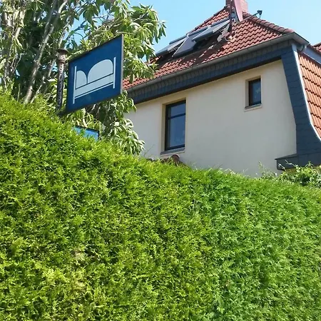 ゲストハウス Am Burgwall Wißmar