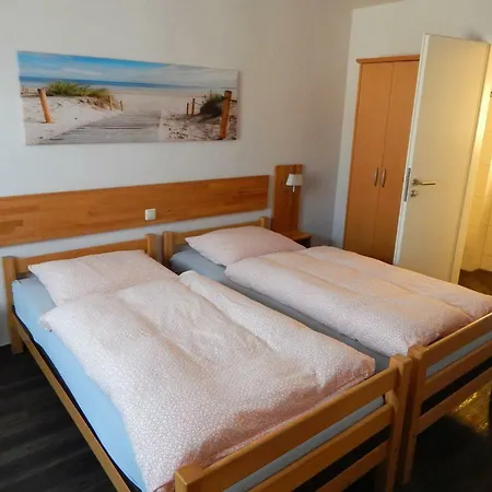 Guest house Am Burgwall 3*